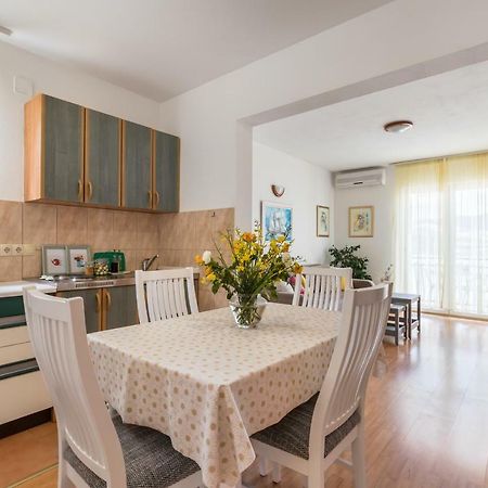 Apartments Rogulj トロギール エクステリア 写真